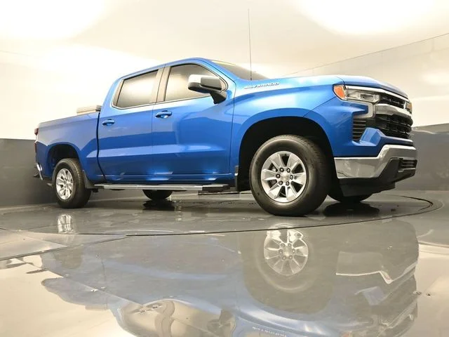 Used 2023 Blue Chevrolet LT image 39
