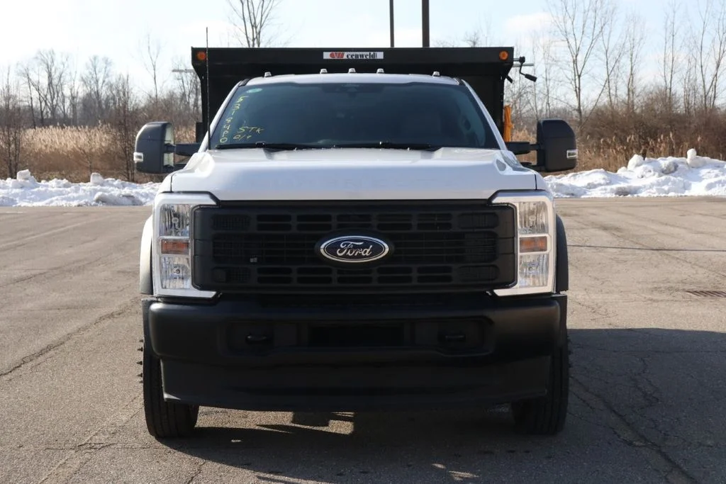 New 2026 Oxford White Ford F-550® XL image 3