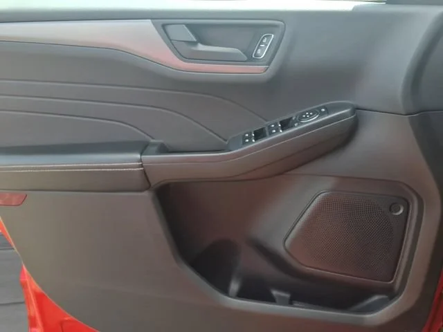 Used 2024  Ford Active image 14