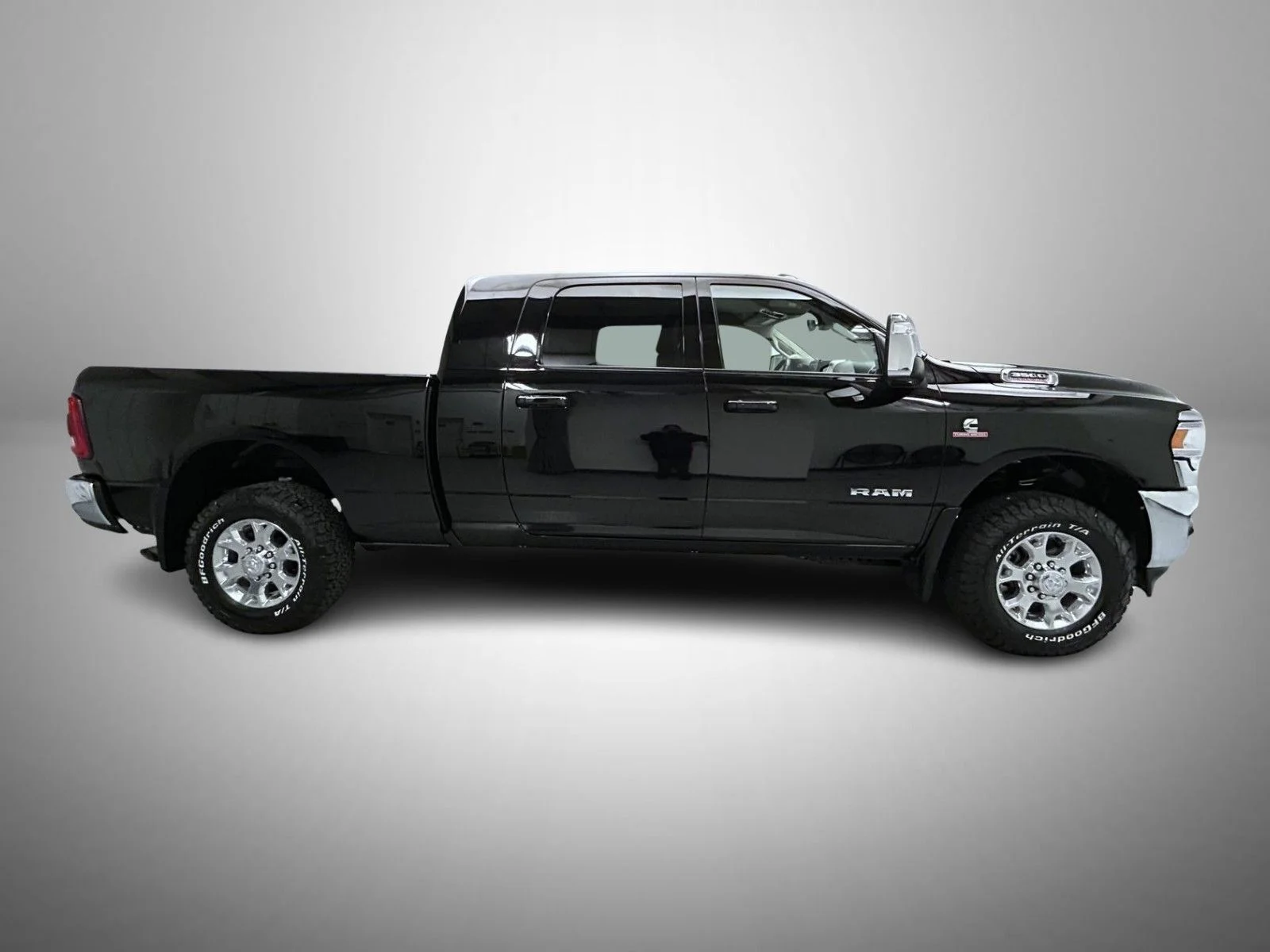 Used 2024 Black Ram Laramie image 4
