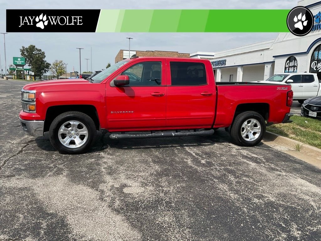 Used 2015 Red Chevrolet LT image 3
