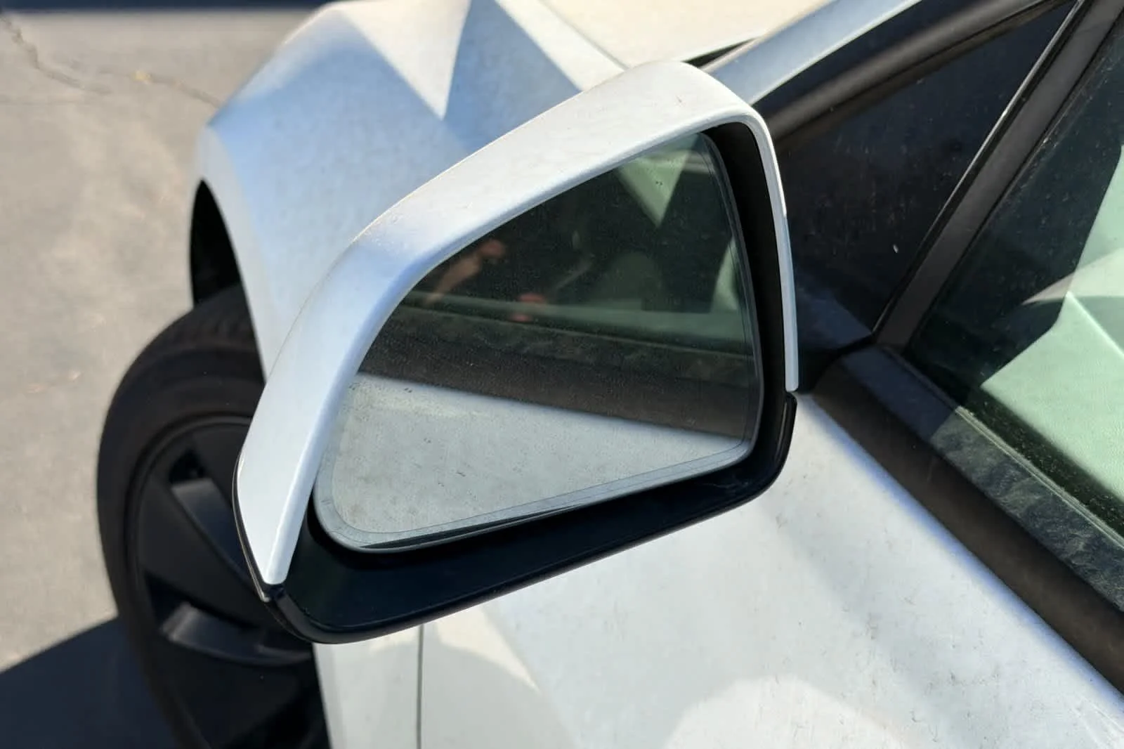 Used 2025  Tesla Long Range image 19