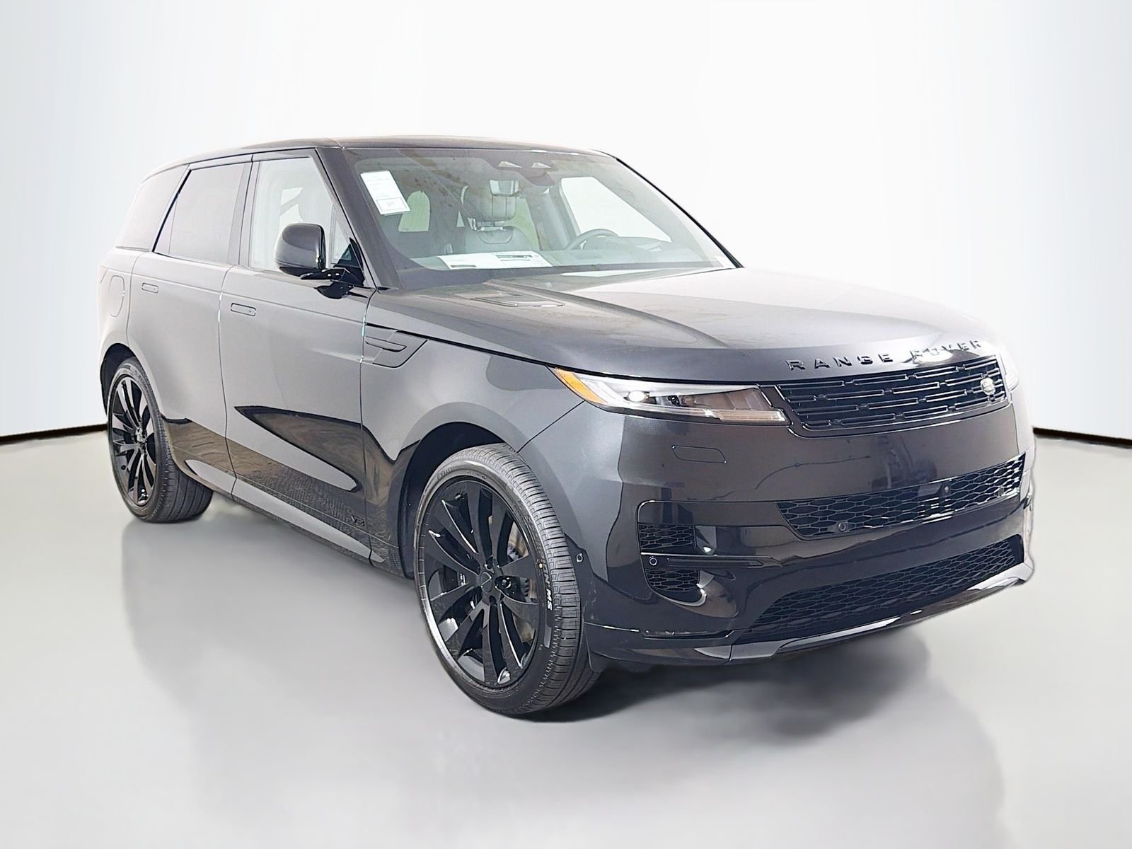 New 2026 Santorini Black Land Rover Dynamic SE image 7