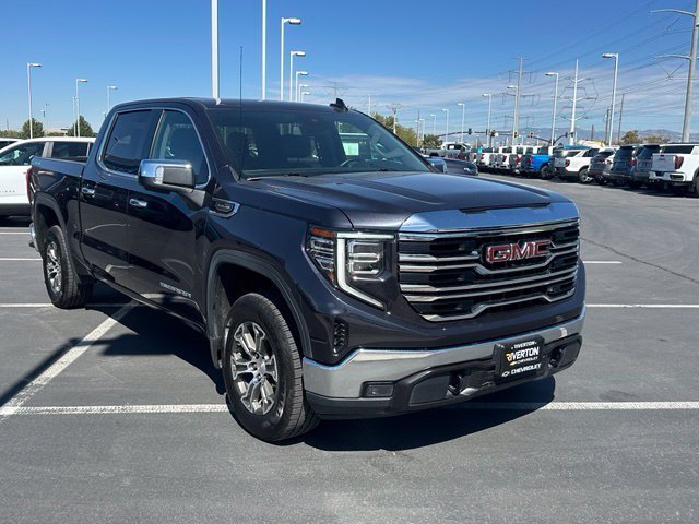 2025 GMC Sierra 1500 SLT - Photo 10