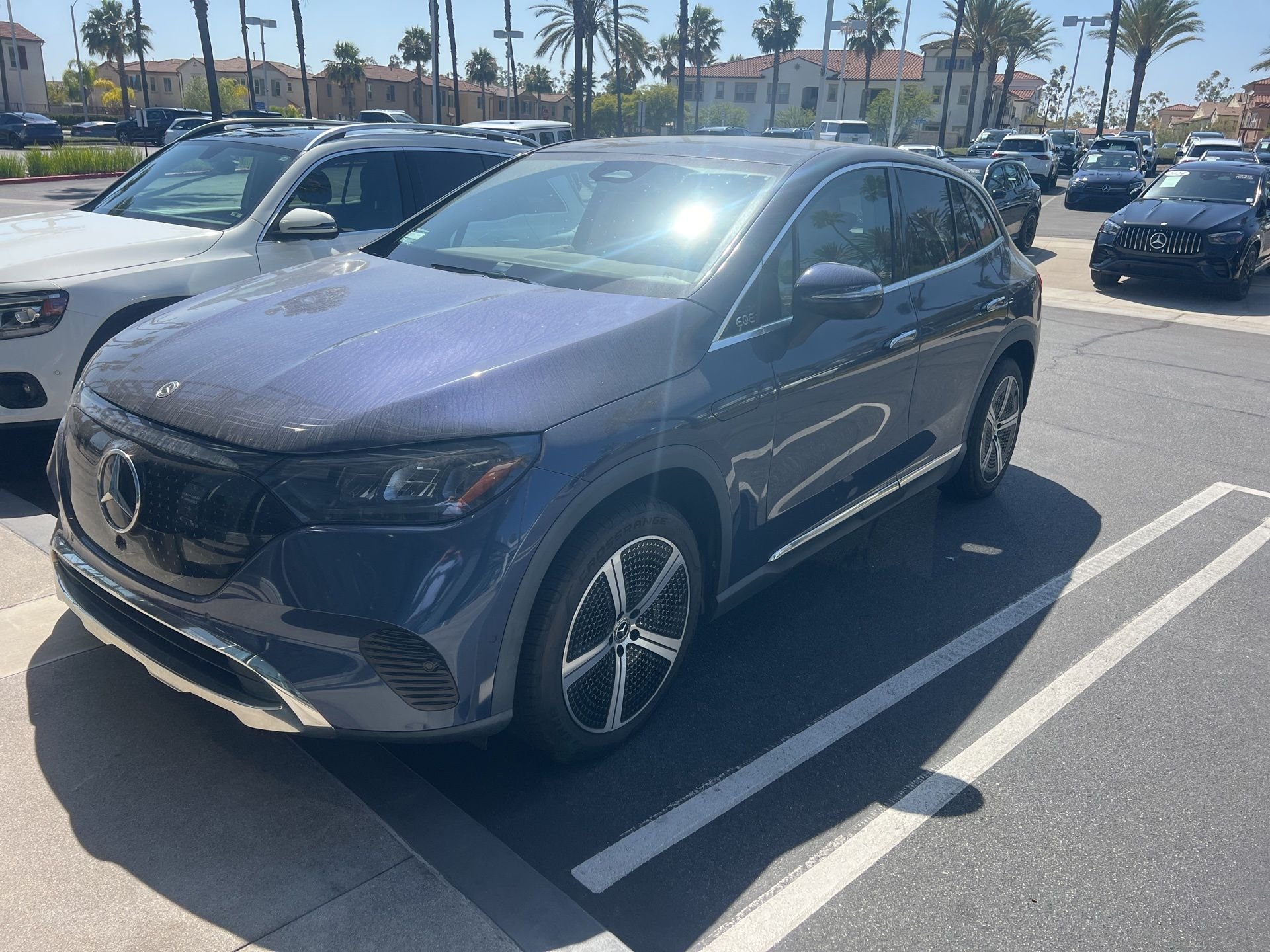 2023 Mercedes-Benz EQE SUV EQE 350 4MATIC's photo