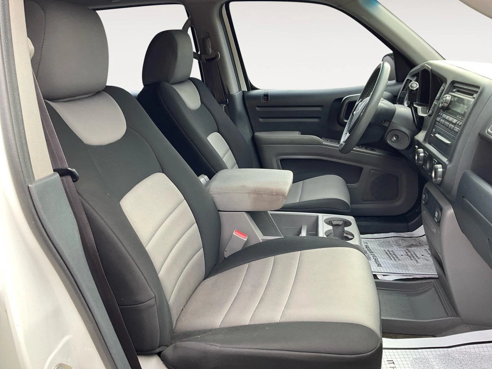 Used 2012 Taffeta White Honda RT image 15