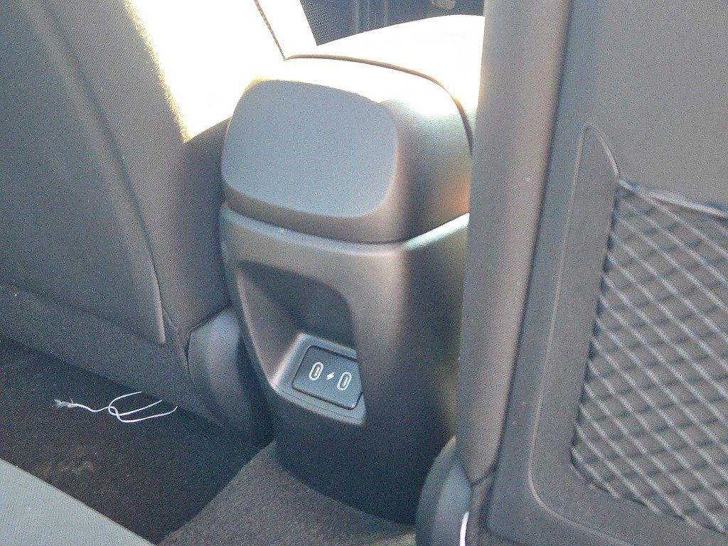 New 2026 White Hyundai SEL Sport Premium image 12