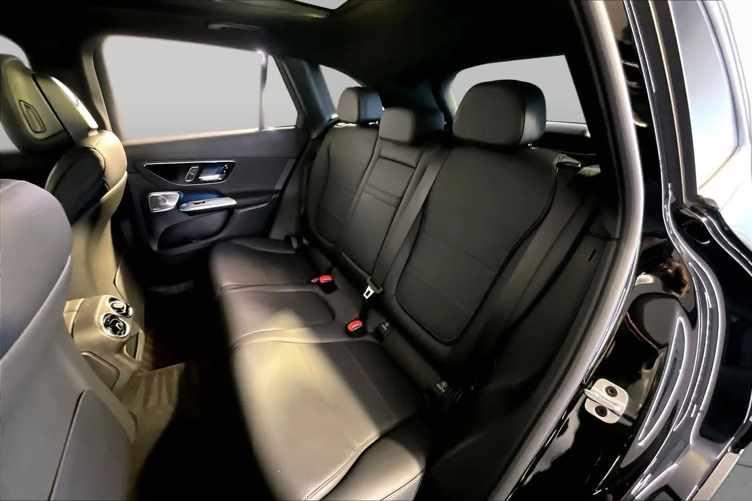 Certified Used 2026 Black Mercedes-Benz GLC 300 image 21