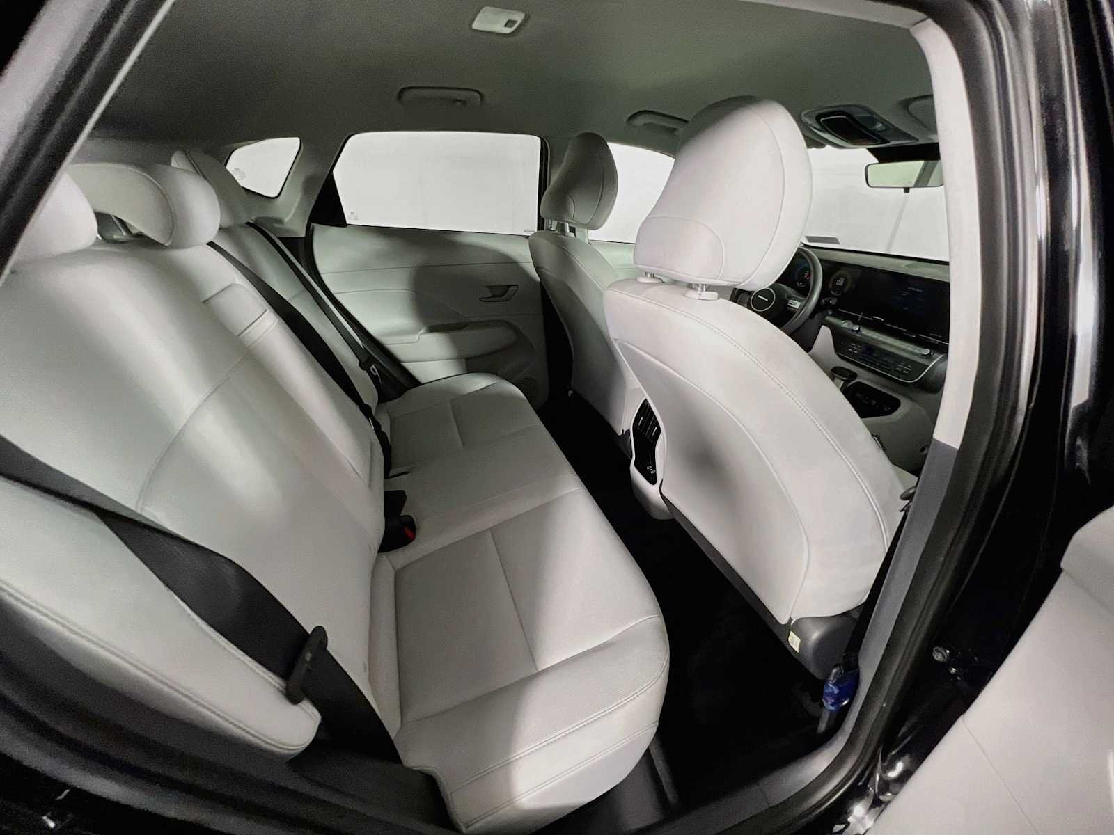 Used 2026 Abyss Black Pearl Hyundai SEL Sport image 27