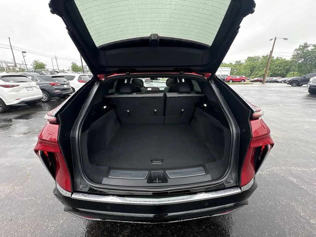 Used 2024 Red Cadillac Tech image 24