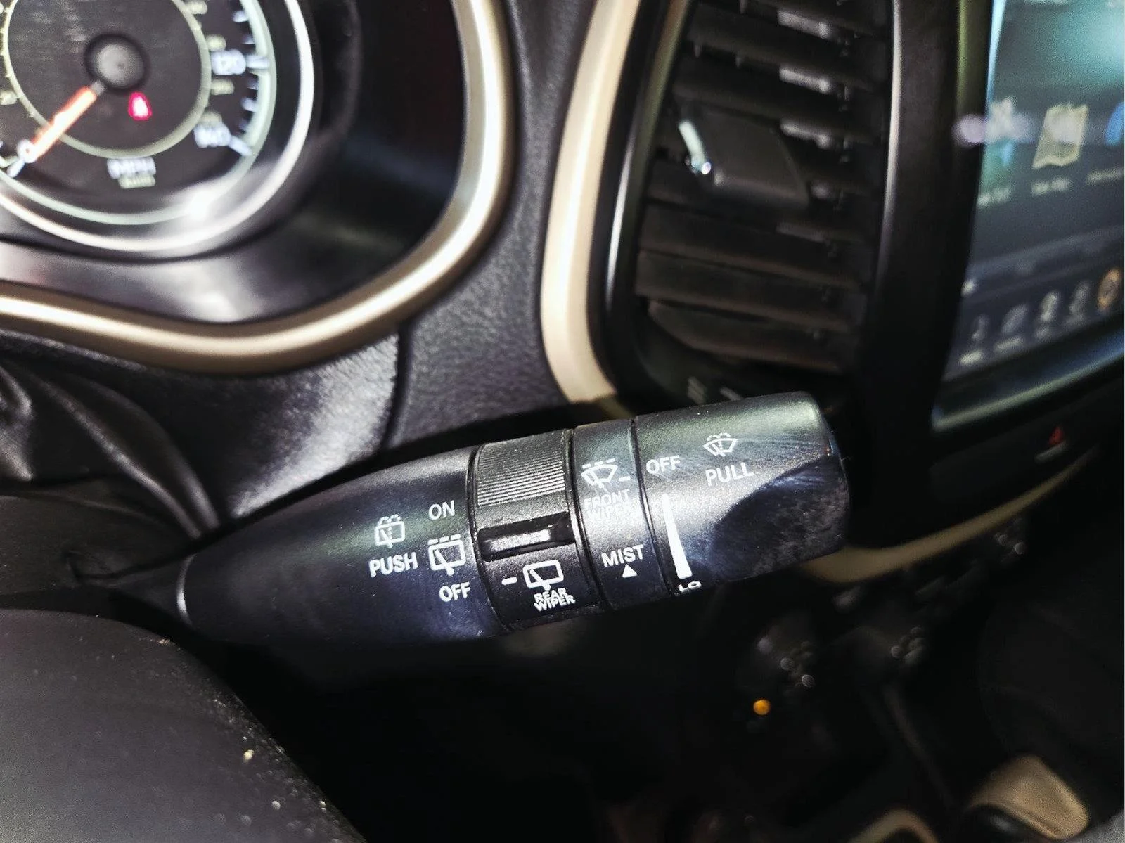 Used 2014 Brilliant Black Crystal Pearlcoat Jeep Limited image 31