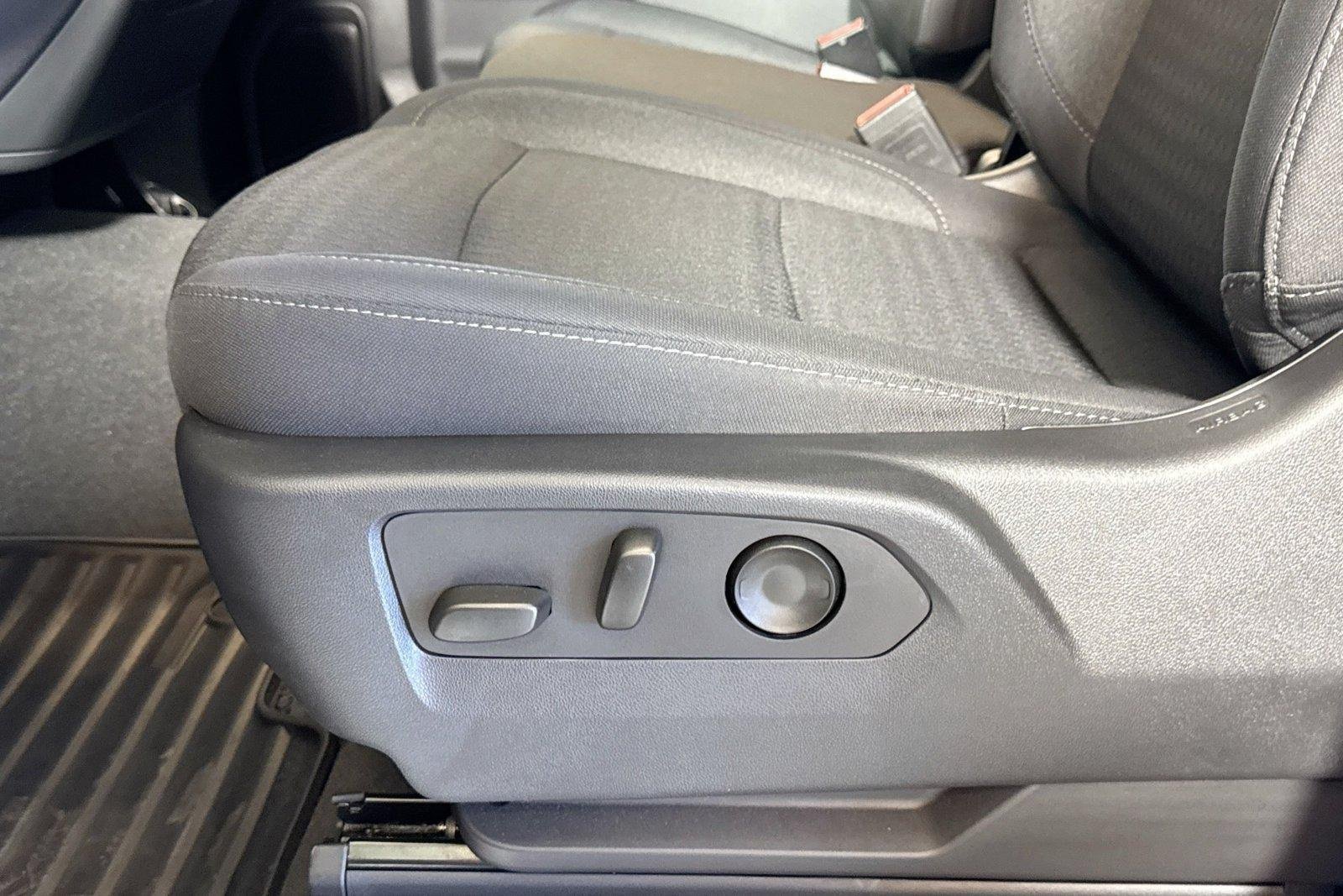 Used 2023 Summit White Chevrolet Custom image 18