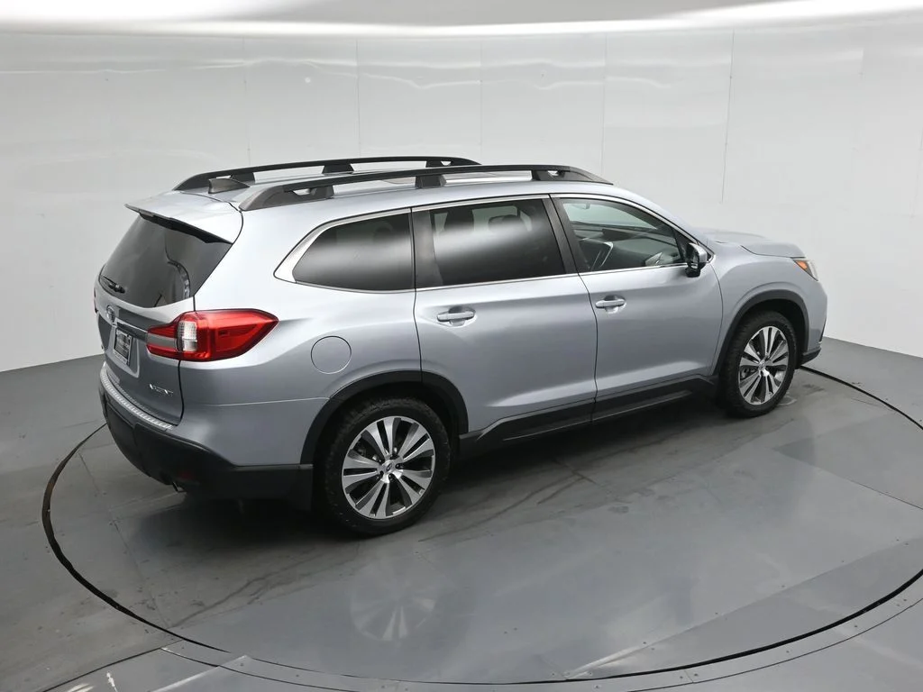 Used 2019 Silver Subaru Premium image 36