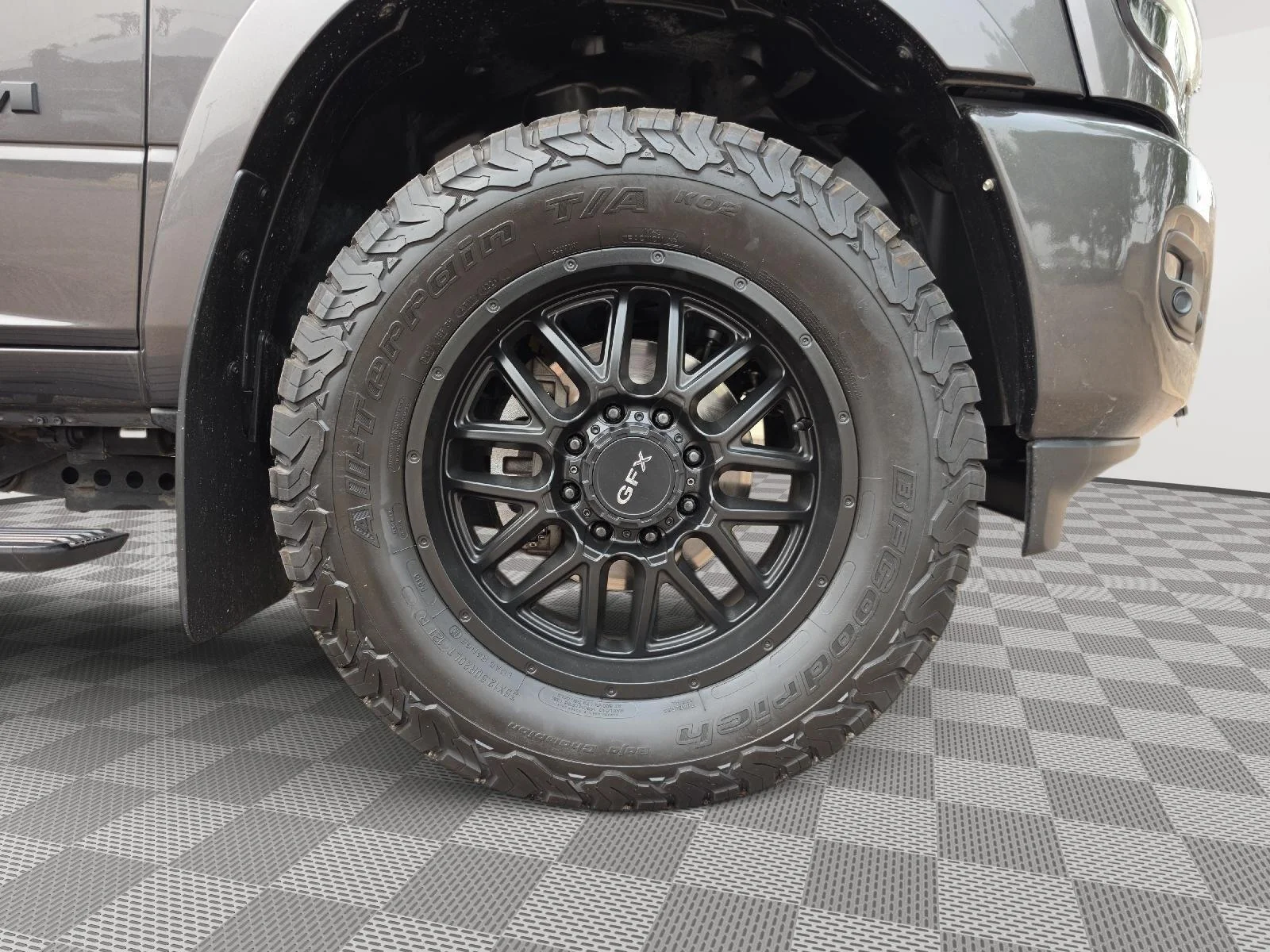Used 2021 Granite Crystal Metallic Clearcoat Ram Laramie image 15