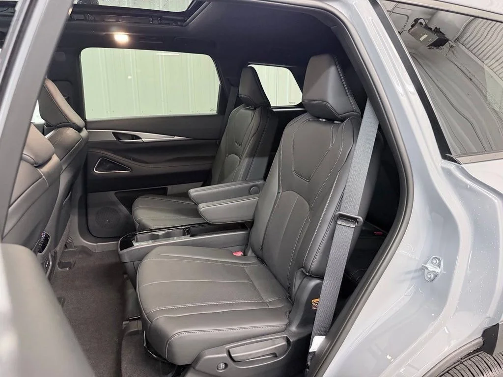 New 2027 HARBOR GRAY INFINITI Sport AWD image 40