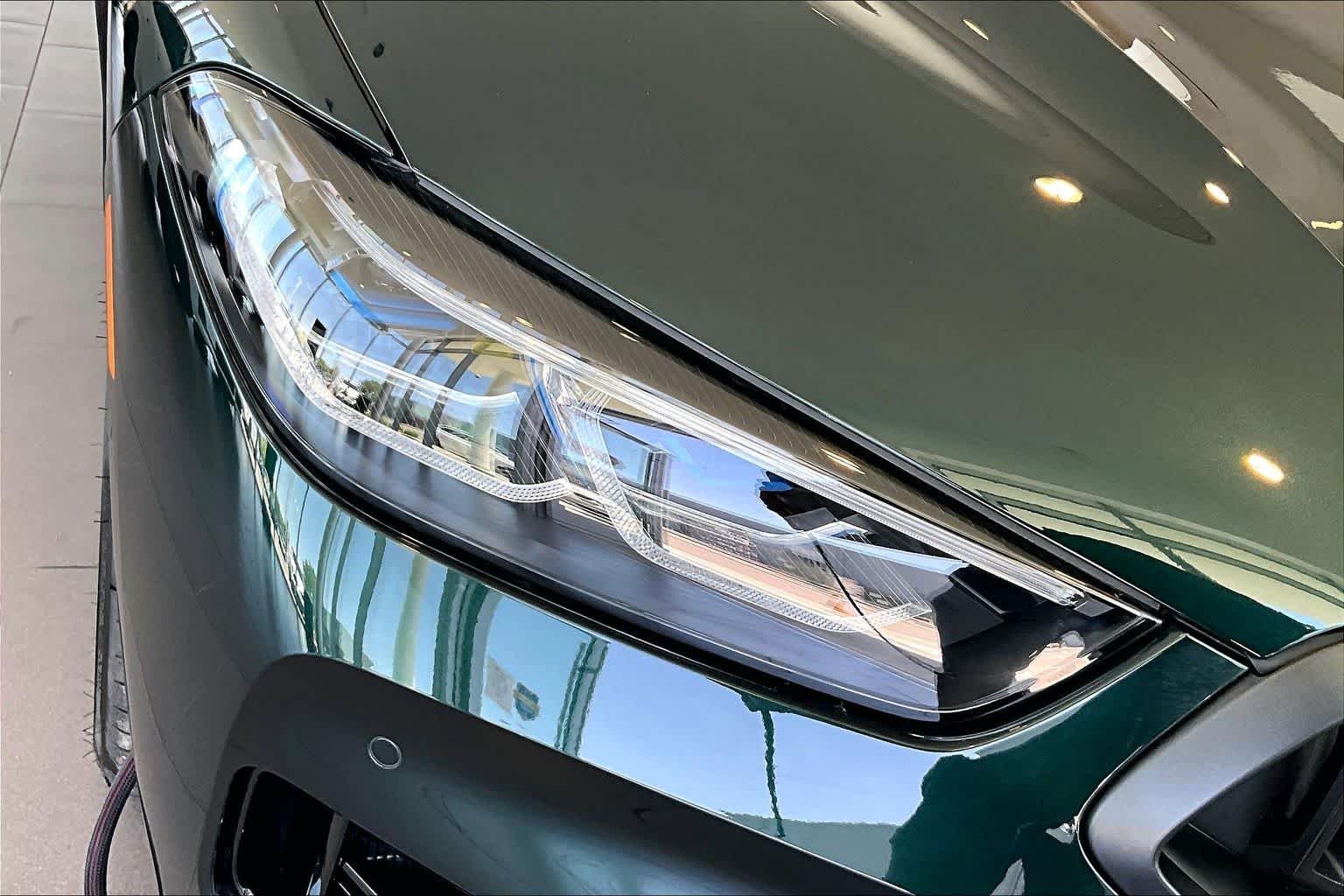 New 2026 Oxford Green Metallic BMW M850i image 13