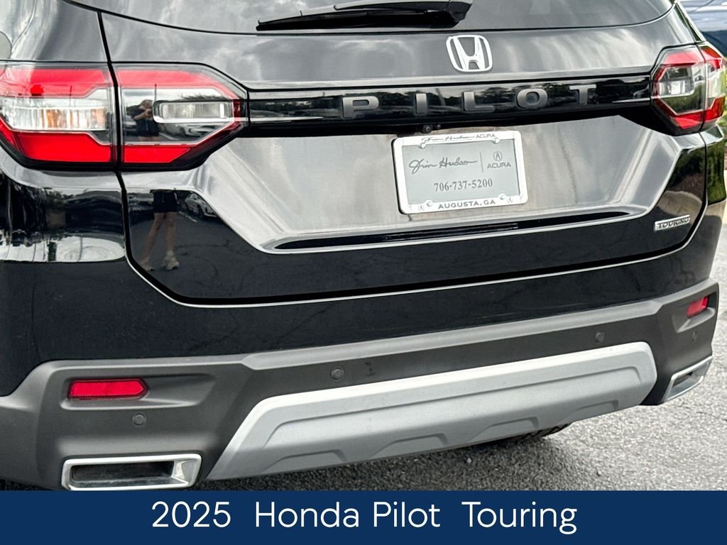 Used 2025  Honda Touring image 9