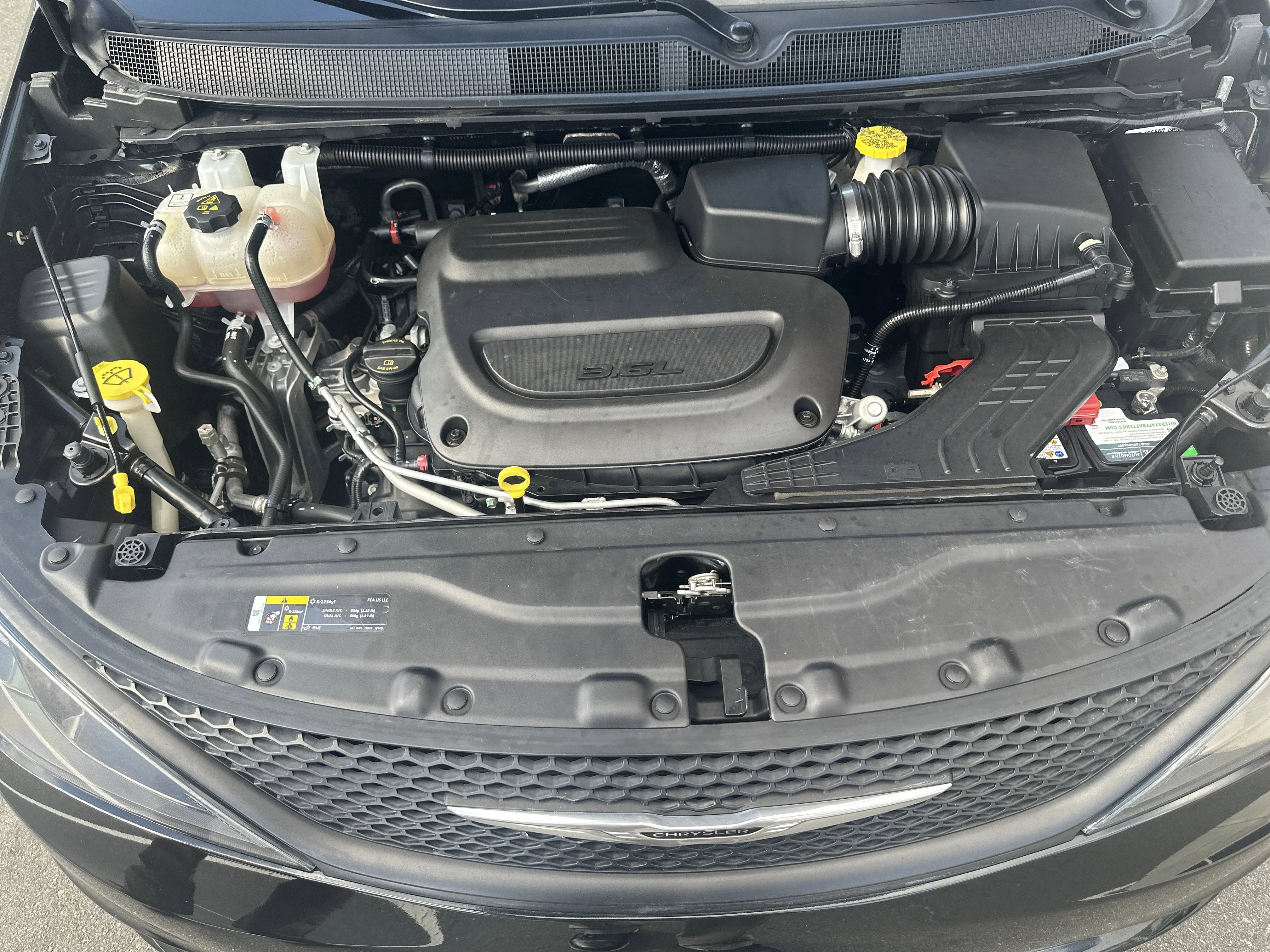 2023 Chrysler Voyager LX - Photo 36
