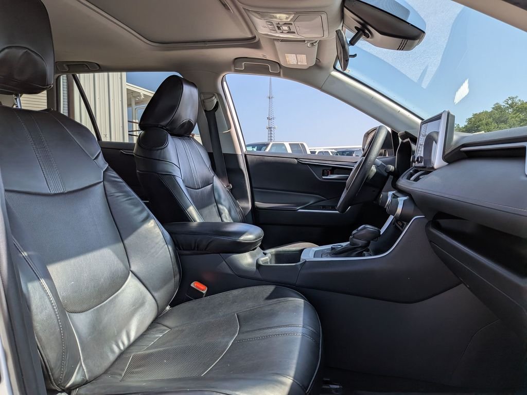 Used 2023 White Toyota XLE image 30