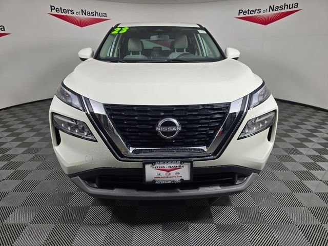Used 2023 Pearl White Nissan SV image 9