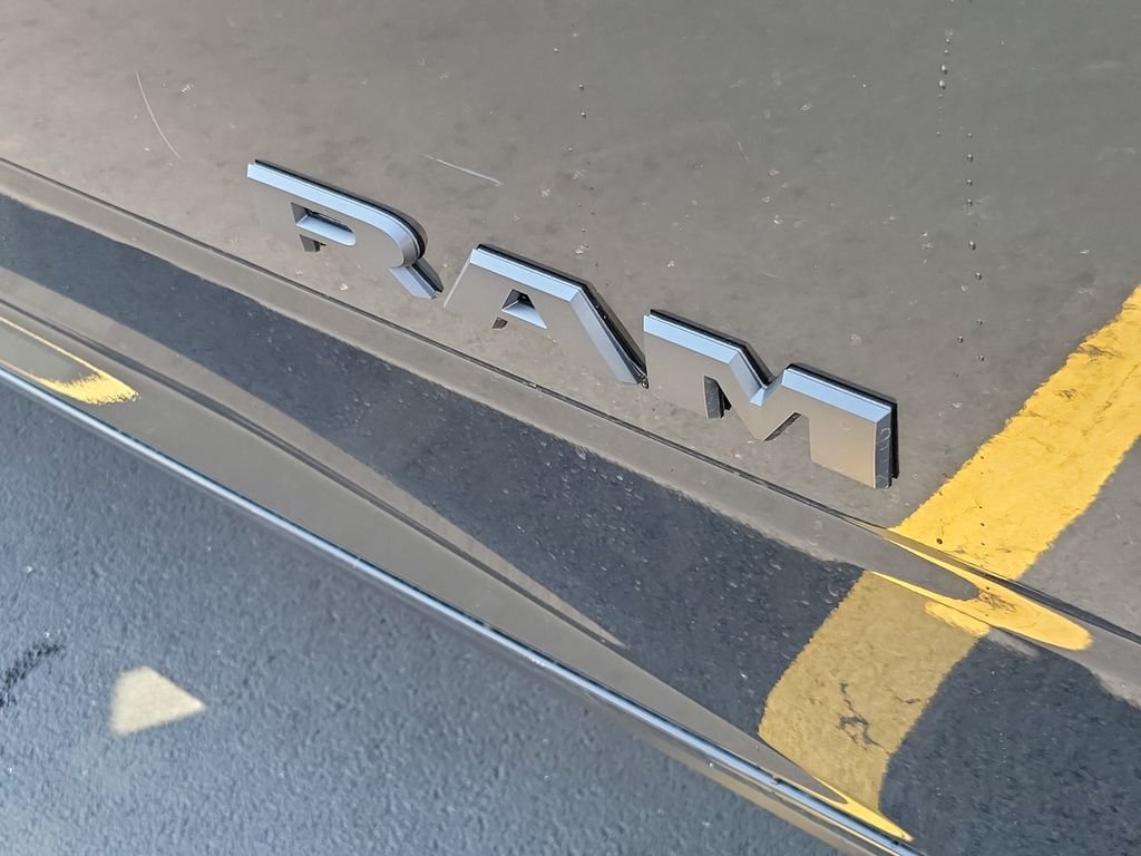 New 2026 Diamond Black Crystal Pearl-Coat Exterior Paint RAM Limited Longhorn image 8