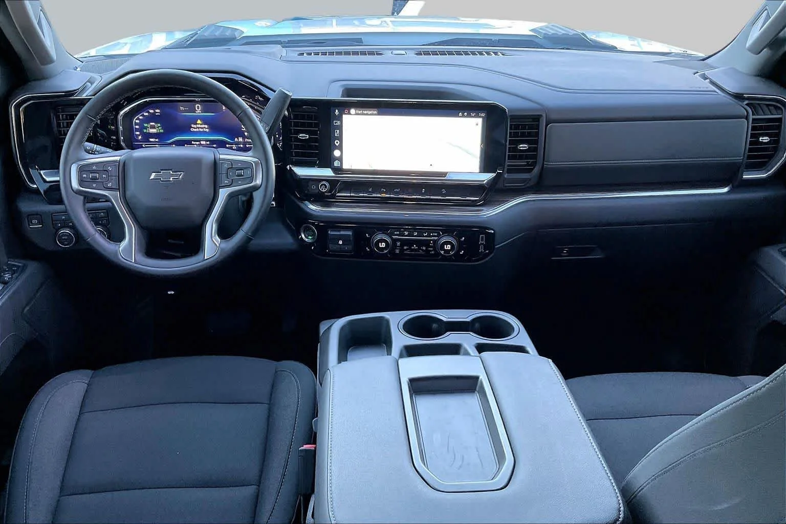 Used 2025 Summit White Chevrolet LT image 12