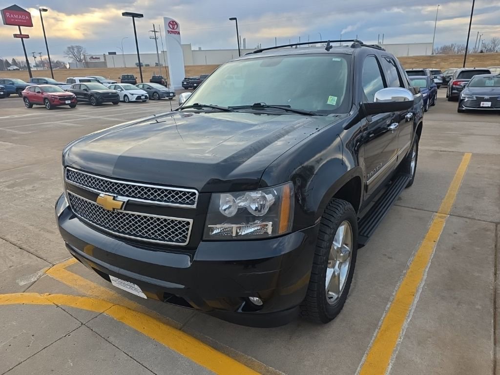 Used 2013 Chevrolet Avalanche LTZ with VIN 3GNTKGE77DG354208 for sale in Spirit Lake, IA