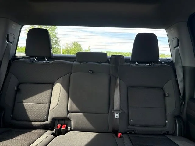 Used 2022 Titanium Rush Metallic GMC Elevation image 34