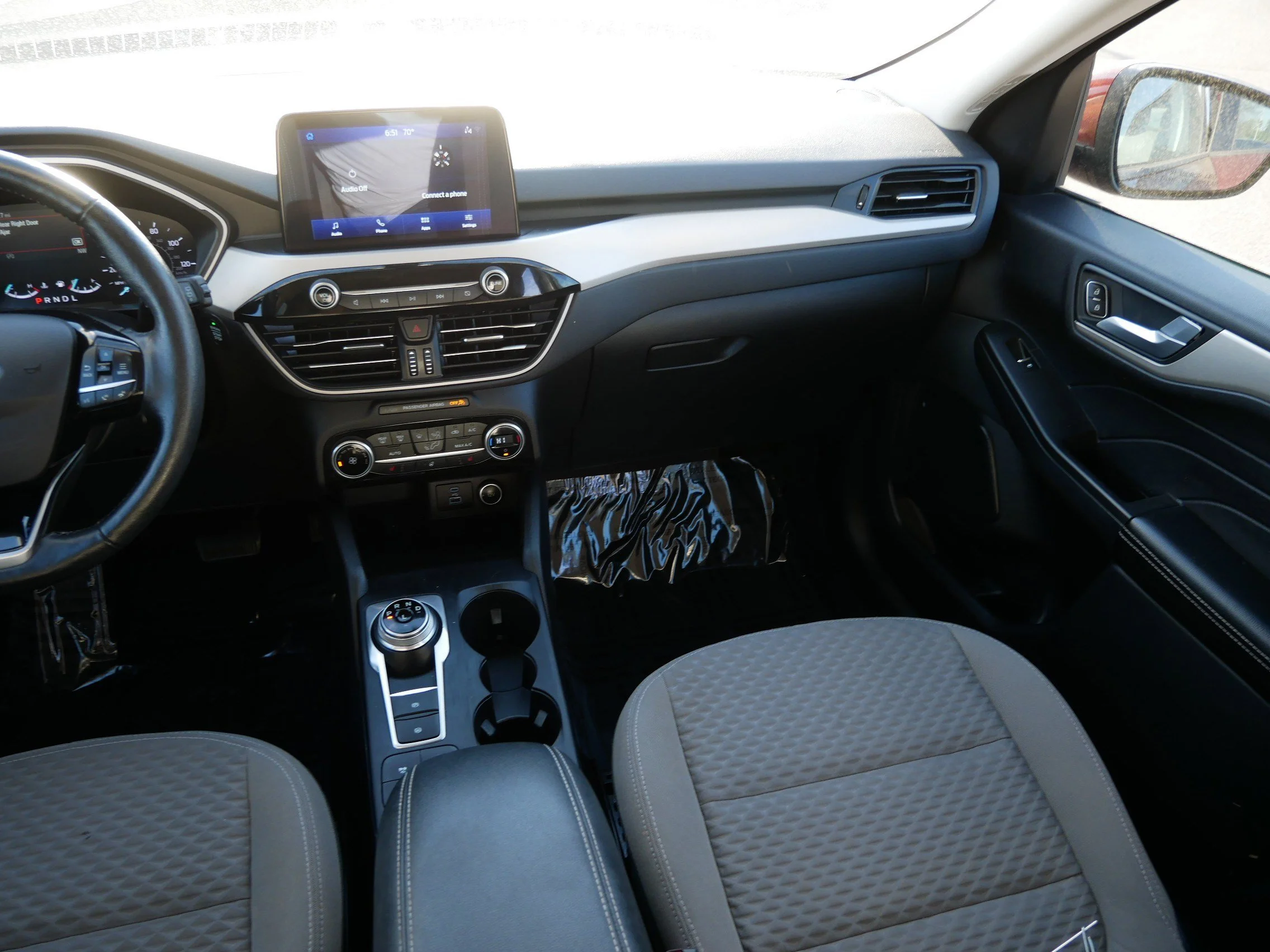 Used 2021 Bronze Fire Ford SE image 11