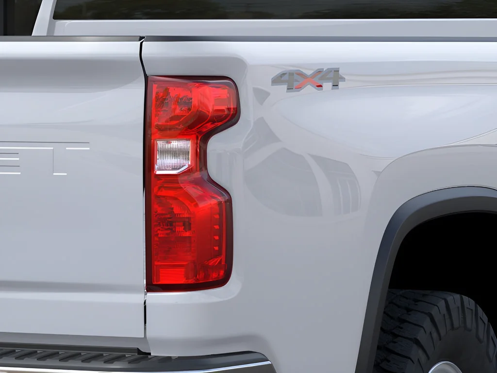 New 2026 Summit White Chevrolet WT image 21