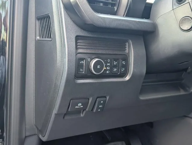 2026 Ford F-250 Super Duty Platinum - Photo 39
