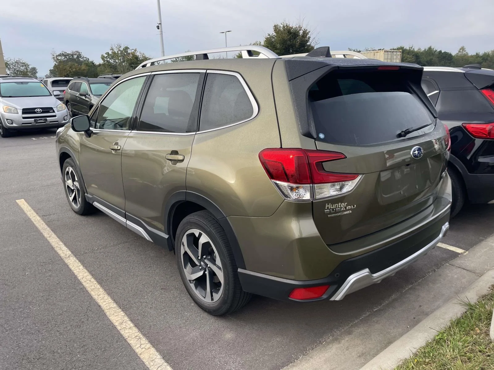 Used 2024 Autumn Green Metallic Subaru Touring image 3