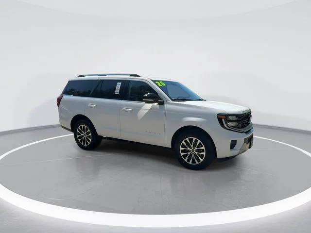 Used 2025 White Ford Platinum image 2