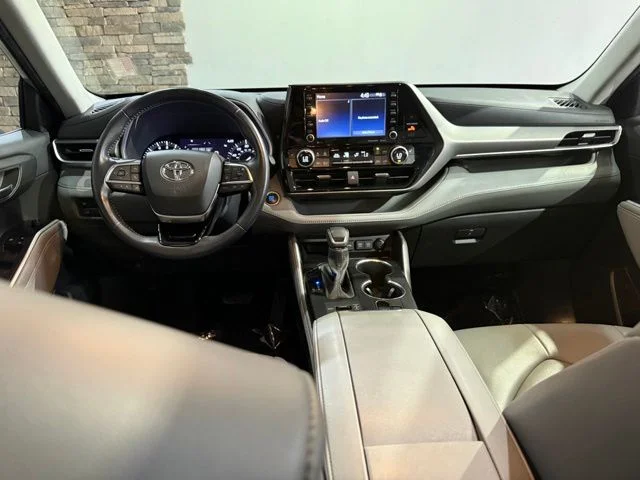 Used 2021 Celestial Silver Metallic Toyota XLE image 26