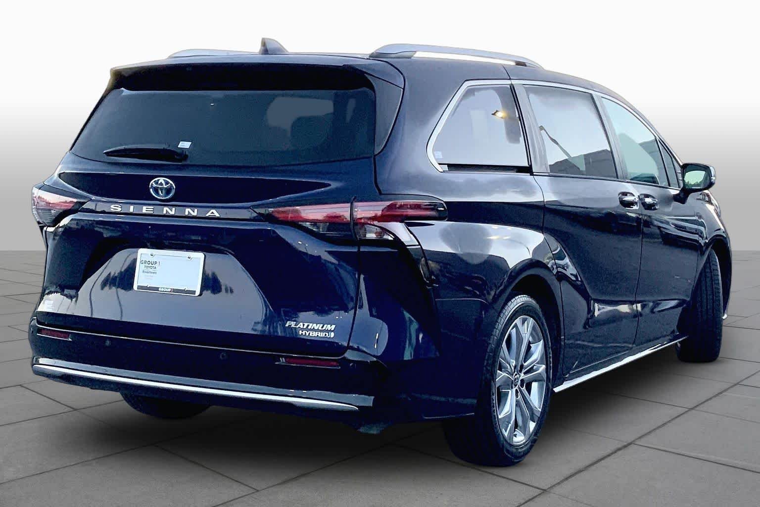Used 2022 Blueprint Toyota Platinum image 12