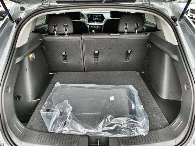 2026 Chevrolet Trax photo 21 of 34