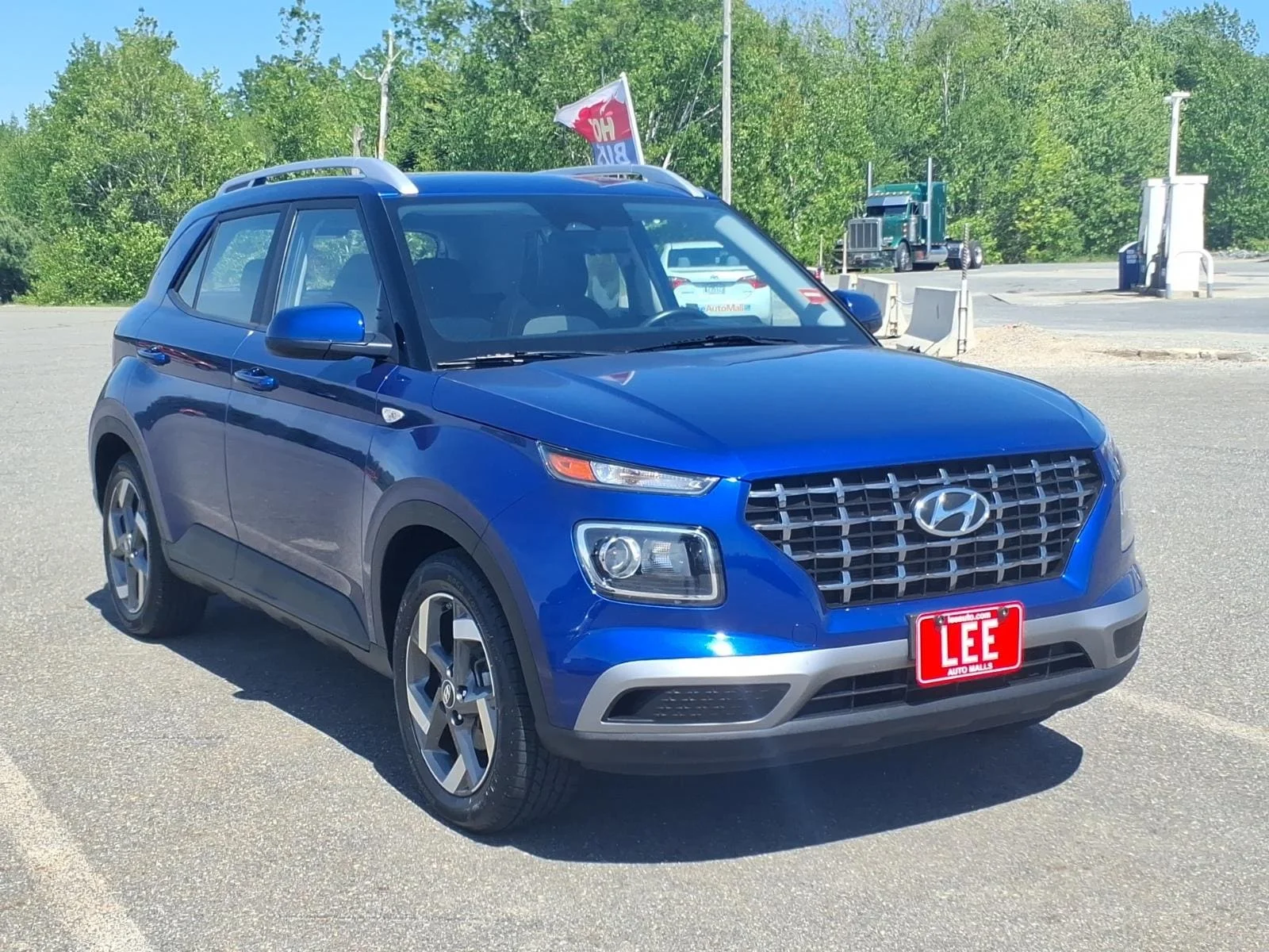 Used 2025 Intense Blue Hyundai SEL image 3
