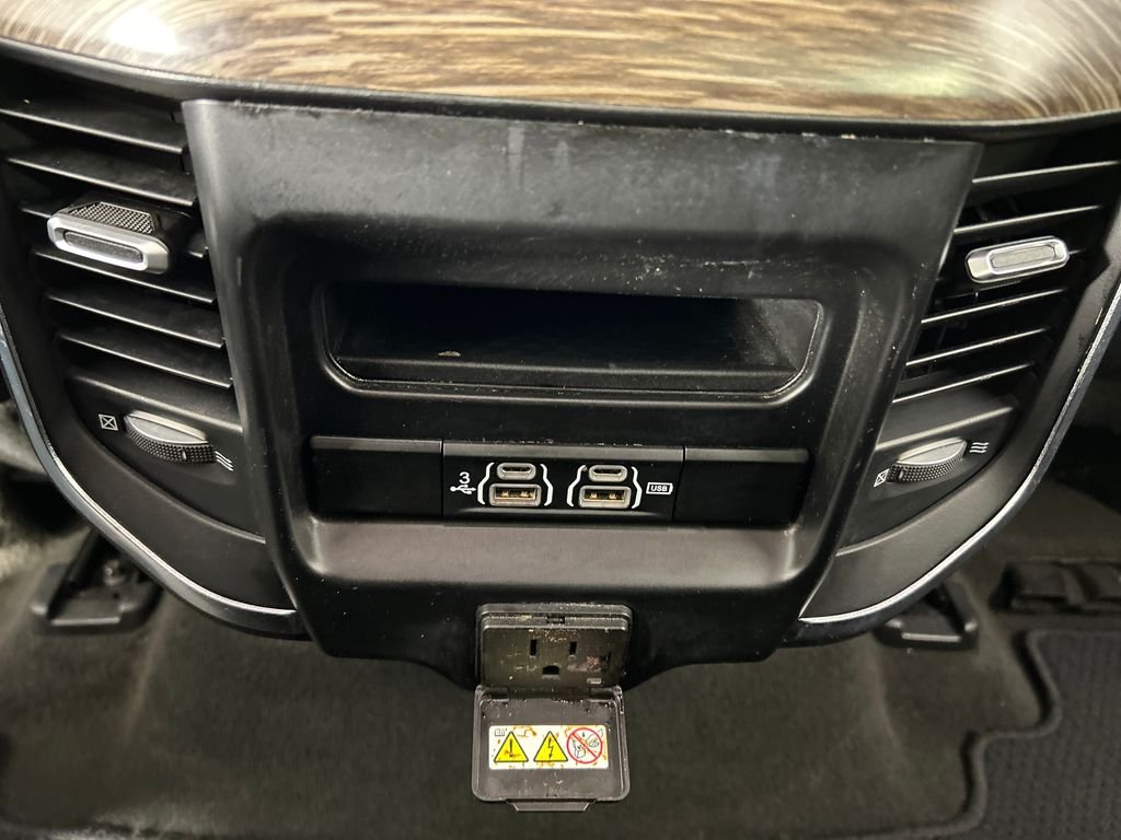 Used 2020 Black Ram Laramie image 19