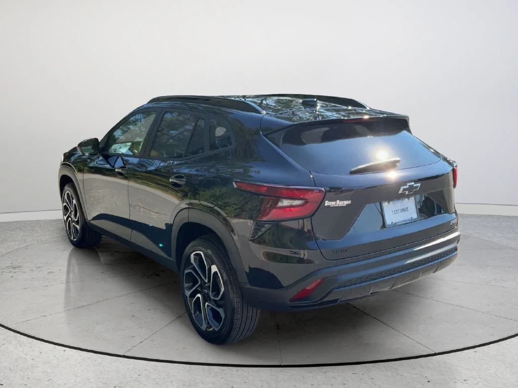 New 2026 Mosaic Black Metallic Chevrolet 2RS image 5