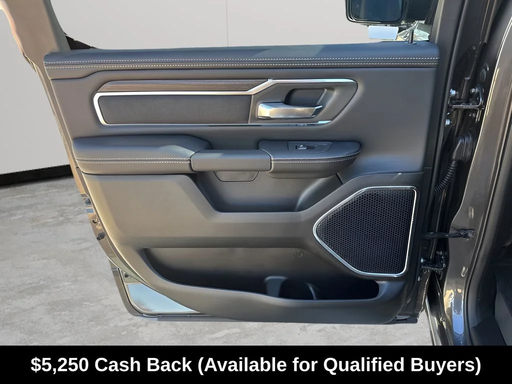 New 2026 Granite Crystal Metallic Clear-Coat Exterior Paint RAM Laramie image 20