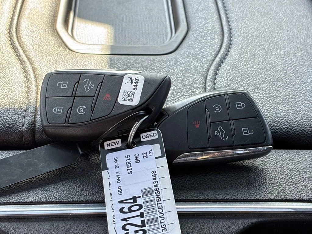 Used 2022 Black GMC Elevation image 21