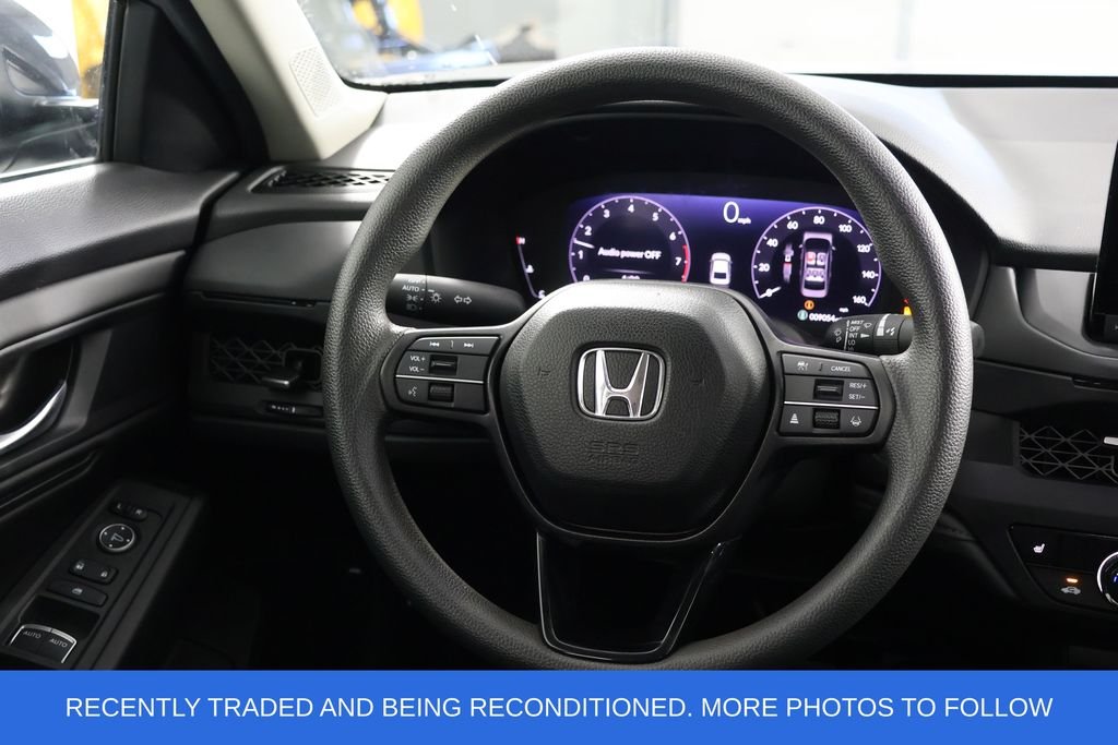 Used 2025 Gray Honda SE image 10
