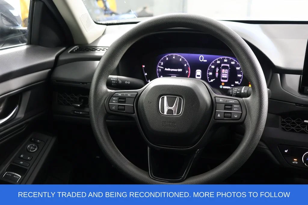 Used 2025 Gray Honda SE image 10