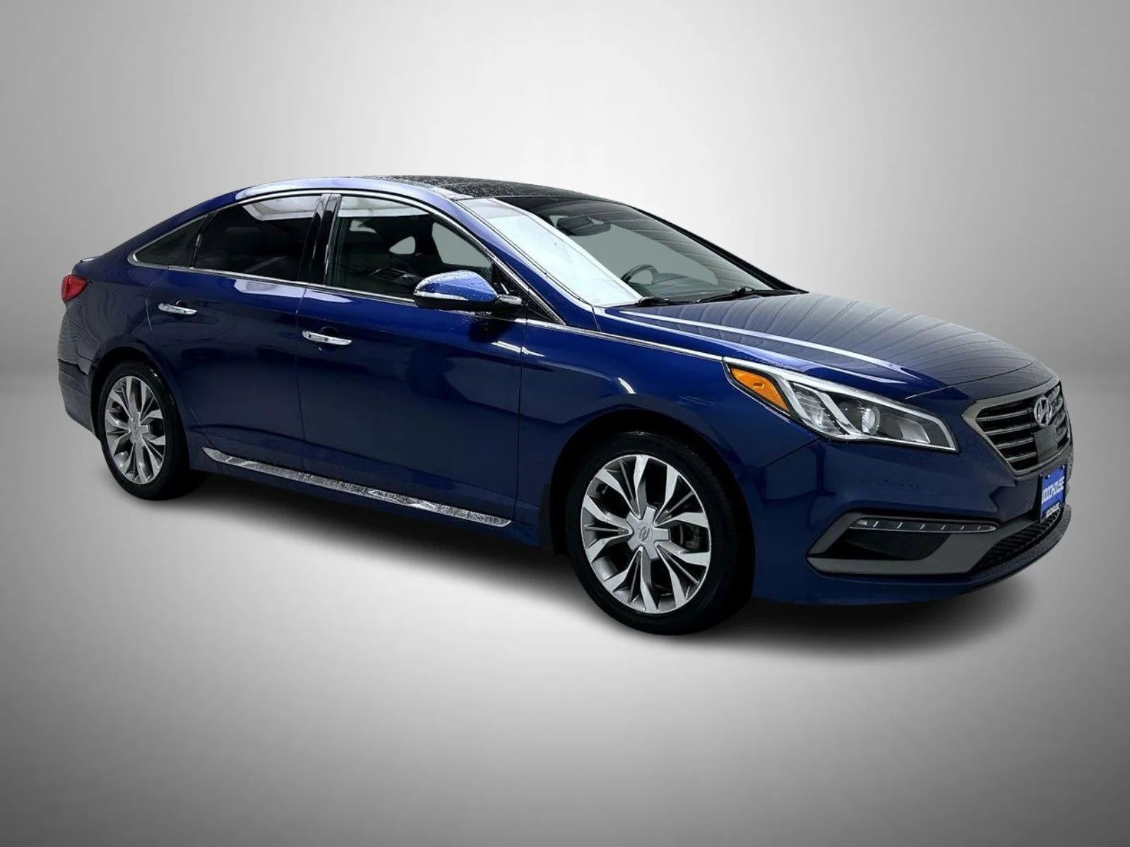 Used 2015 Blue Hyundai Limited image 3