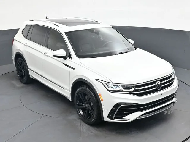 Used 2023 White Volkswagen 2.0T SEL R-Line image 22