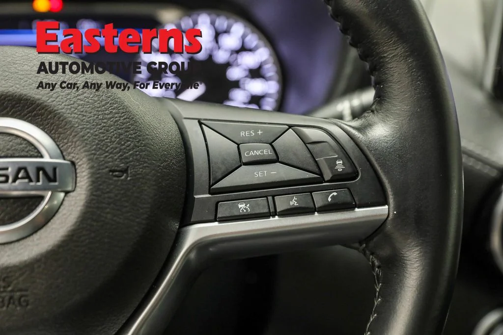 Used 2021 Blue Nissan SV image 15