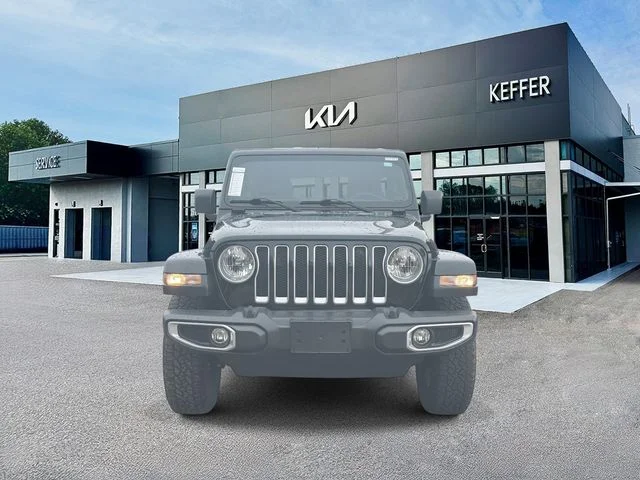 Used 2023 Black Jeep Sahara image 3
