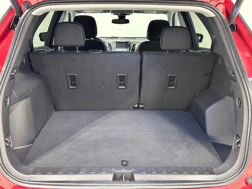 Used 2024 Radiant Red Tintcoat Chevrolet LT image 5