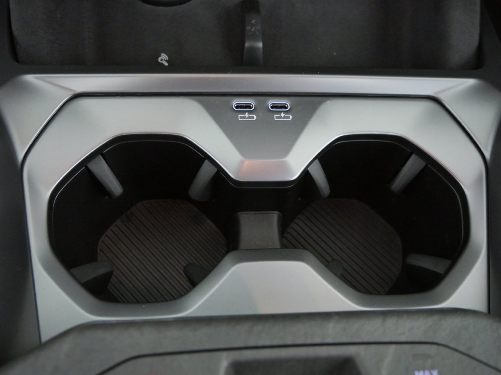 New 2027 Grey Pine Metallic BMW  image 40