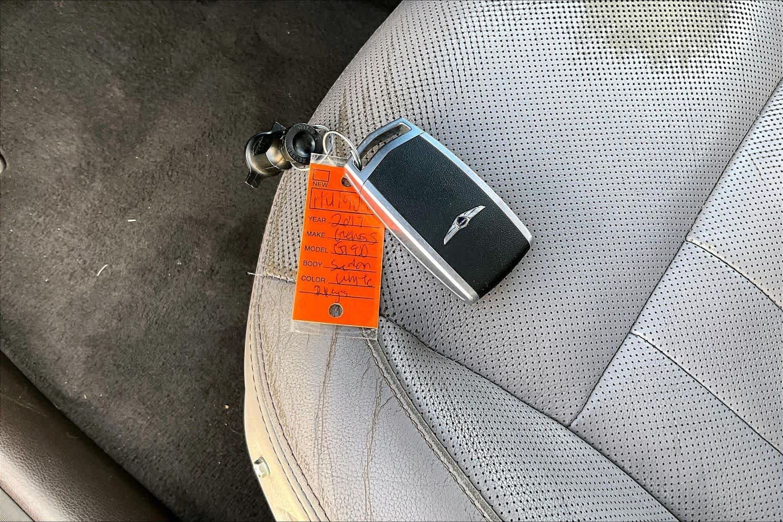 Used 2017 Casablanca White Genesis 3.8L image 15